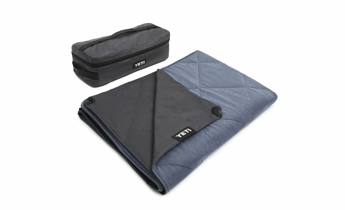 YETI Lowlands Waterproof Outdoor Blanket 3 YETI Lowlands Waterproof Outdoor Blanket