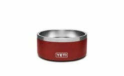 YETI Boomer 4 Dog Bowl -Atlanta Grill Company Shop 190459 Boomer 4 Website Assets Studio PDP Front BrickRed 1680x1024 1