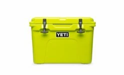 YETI Tundra 35 -Atlanta Grill Company Shop 191435 1H 2020 Season Colors Chartreuse Hard Coolers Website Assets Studio 35 F 1680x1024 1