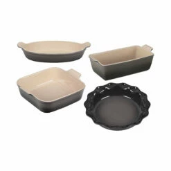 Le Creuset Heritage 4-Piece Bakeware Essentials Set -Atlanta Grill Company Shop 4pc heritagebakewareessentials set oyster