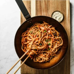 De Buyer MINERAL B Carbon Steel Wok -Atlanta Grill Company Shop 5618 ambiance 3