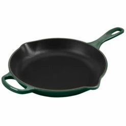 Le Creuset Signature Skillet - 10 1/4" 19 Le Creuset Signature Skillet - 10 1/4" -Atlanta Grill Company Shop LS2024 26795