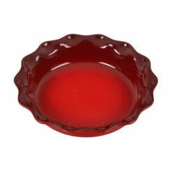 Le Creuset Heritage Pie Dish -Atlanta Grill Company Shop RS17018 HeritagePieCerise 1 lpr
