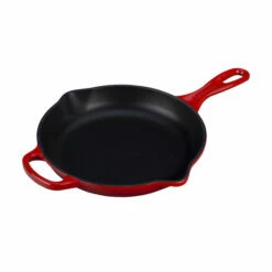 Le Creuset Signature Skillet - 9" -Atlanta Grill Company Shop RS2311 LS2024 2367 LPR