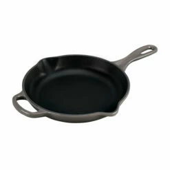 Le Creuset Signature Skillet - 9" -Atlanta Grill Company Shop RS6745 LS2024 237F LPR