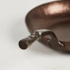 Smithey Ironware Deep Farmhouse Skillet -Atlanta Grill Company Shop a 1 38 540x f8fef8b2 898a 45a2 b368 739b1030f239