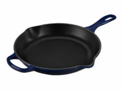 Le Creuset Signature Skillet - 10 1/4" 23 Le Creuset Signature Skillet - 10 1/4" -Atlanta Grill Company Shop ls2014 2678 lecreuset