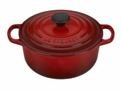Le Creuset Round Dutch Oven 2 3/4 Qt.