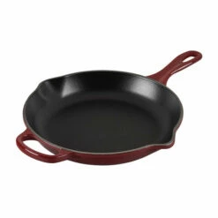 Le Creuset Signature Skillet - 10 1/4" 27 Le Creuset Signature Skillet - 10 1/4" -Atlanta Grill Company Shop rs17549 ls2024 26949